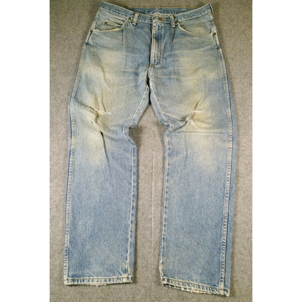 Wrangler Jeans Mens 34x29 Authentic Straight Light Blue Distressed Denim EUC